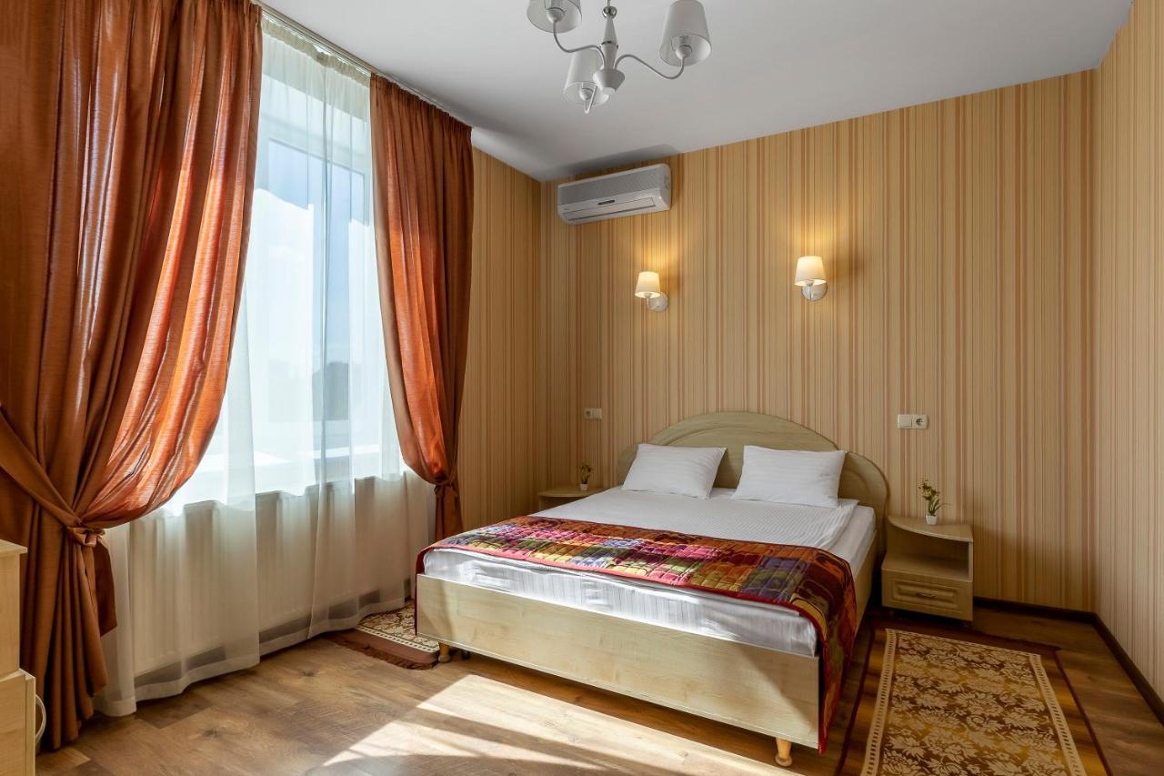 Гостиница Siesta Киев Sofiivska Borshchahivka Extérieur photo