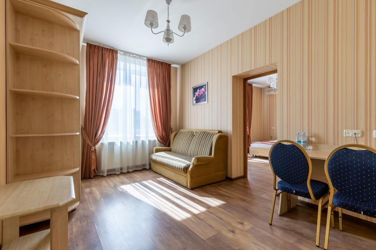 Гостиница Siesta Киев Sofiivska Borshchahivka Extérieur photo